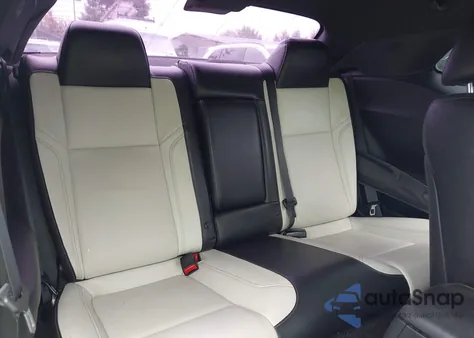 2017 Dodge Challenger Sxt Plus z USA, uszkodzony, nr VIN 2C3CDZAG1HH633216